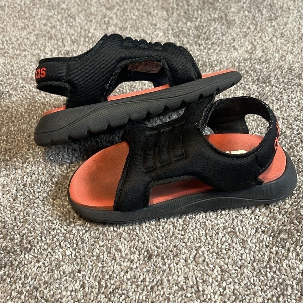 adidas Unisex-Child Comfort Sandal I Slide - Picture 3 of 6